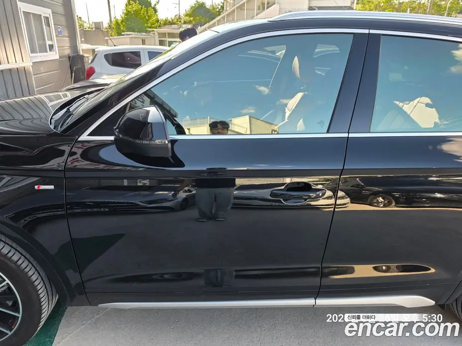 Audi Q5 2024 2.0 автомат (гидро), фото 3 Audi Q5 2024 2.0 автомат (гидро), фото 3