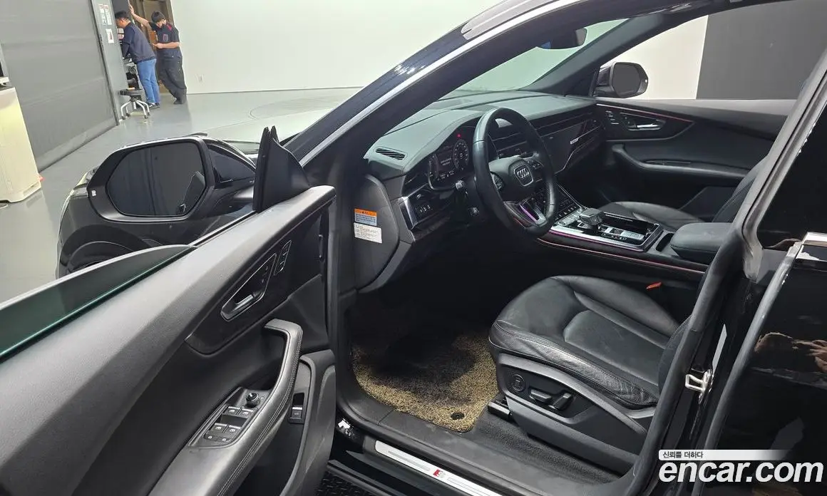 Audi Q8 2021 3.0 автомат (гидро), фото 10 Audi Q8 2021 3.0 автомат (гидро), фото 10