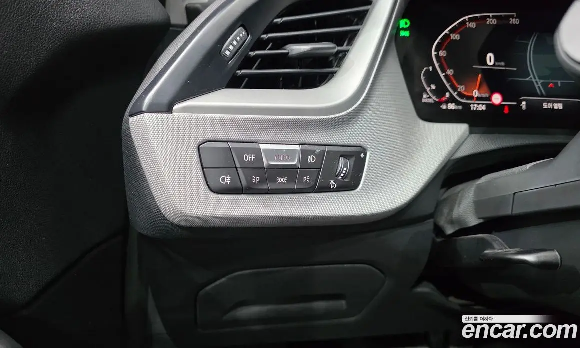 BMW 1 серия 2021 2.0 автомат (гидро), фото 24