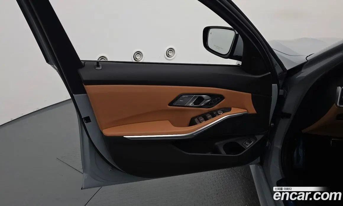 BMW 3 серия 2023 2.0 автомат (гидро), фото 14