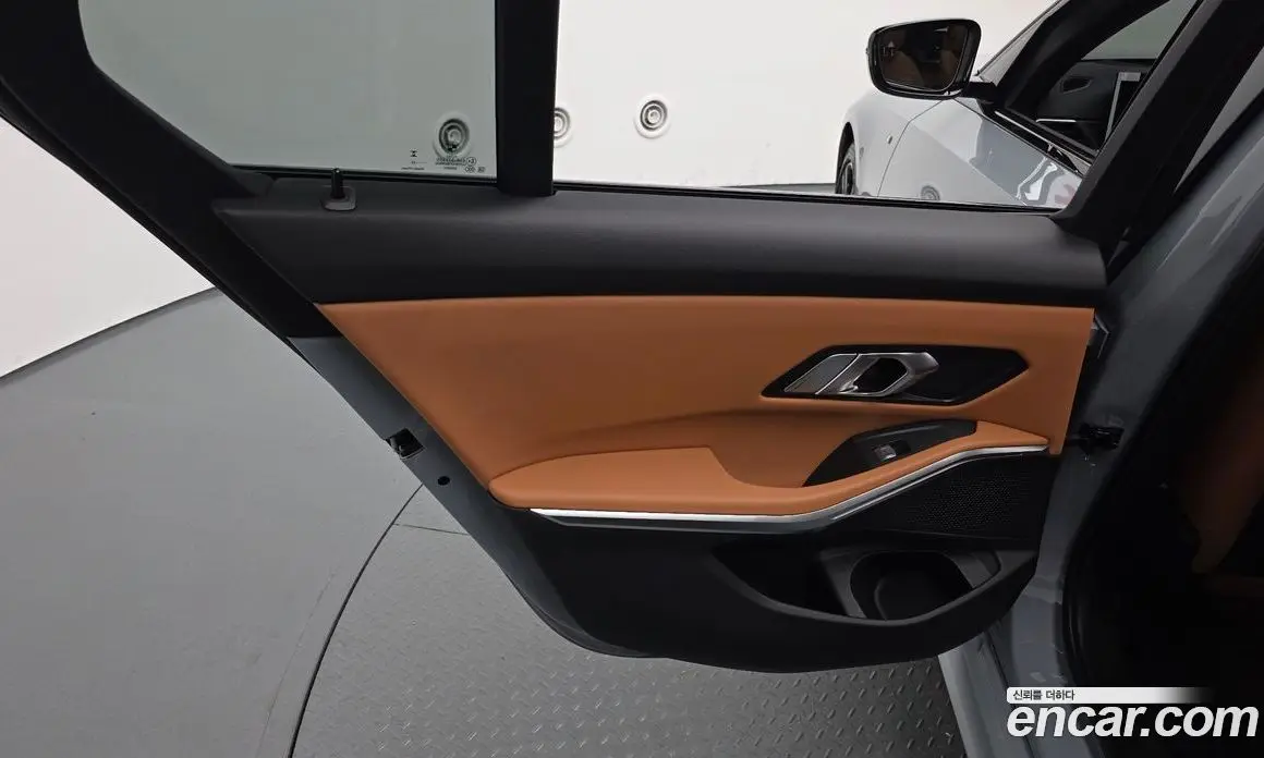 BMW 3 серия 2023 2.0 автомат (гидро), фото 15