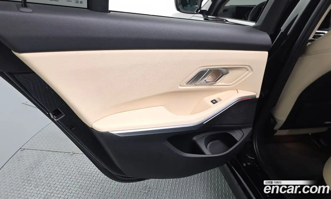 BMW 3 серия 2023 2.0 автомат (гидро), фото 15 BMW 3 серия 2023 2.0 автомат (гидро), фото 15