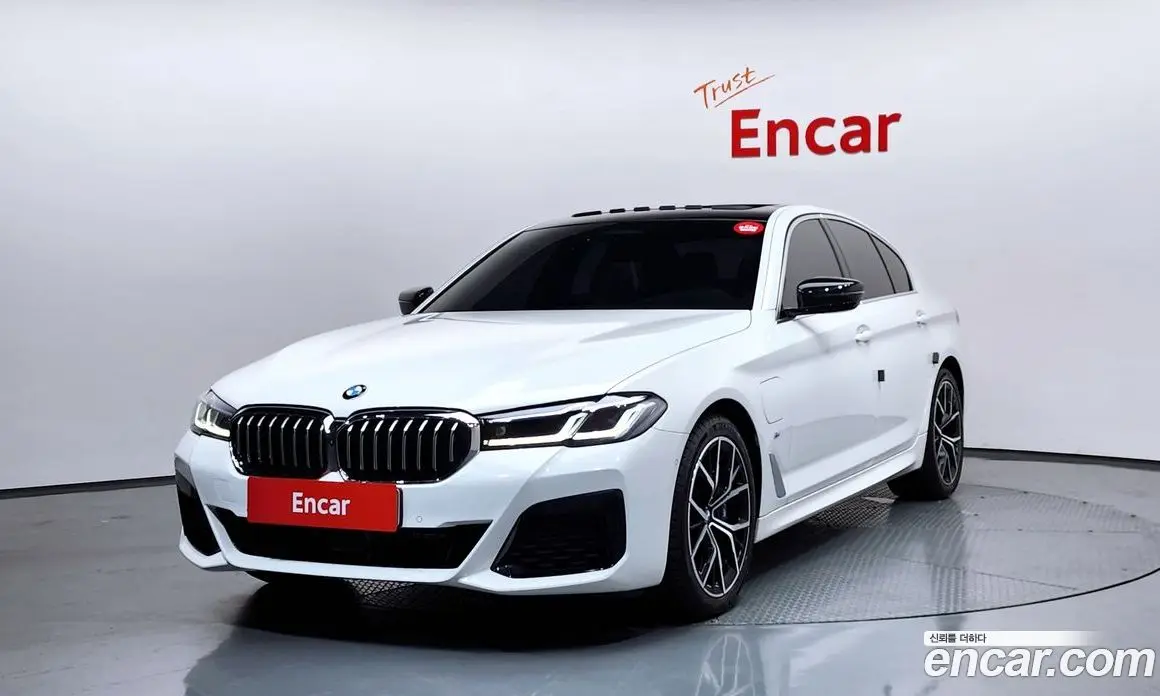 BMW 5 серия 2021 2.0 автомат (гидро), фото 1 BMW 5 серия 2021 2.0 автомат (гидро), фото 1