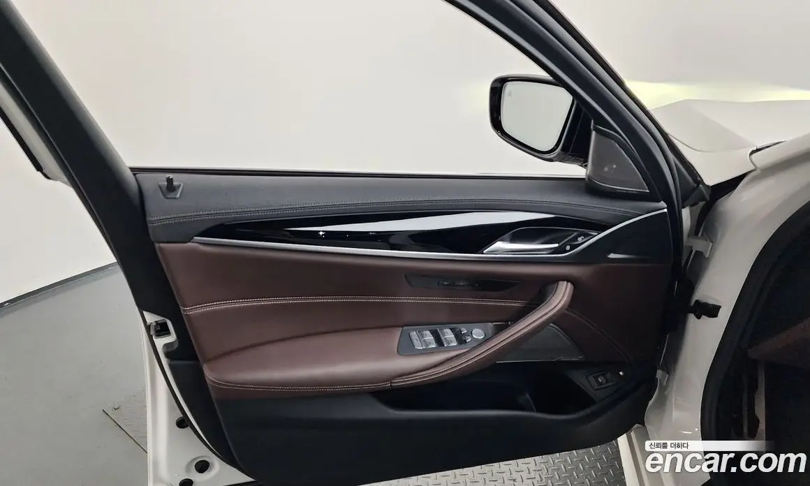 BMW 5 серия 2021 2.0 автомат (гидро), фото 14 BMW 5 серия 2021 2.0 автомат (гидро), фото 14