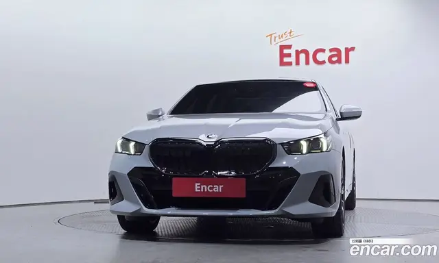 BMW 5 серия 2025 2.0 автомат (гидро), миниатюра 3 BMW 5 серия 2025 2.0 автомат (гидро), миниатюра 3