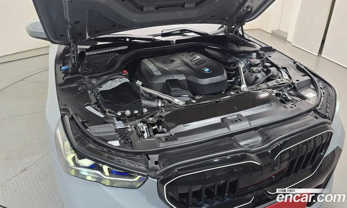 BMW 5 серия 2025 2.0 автомат (гидро), фото 6 BMW 5 серия 2025 2.0 автомат (гидро), фото 6