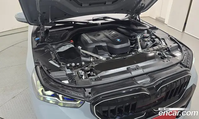 BMW 5 серия 2025 2.0 автомат (гидро), миниатюра 6 BMW 5 серия 2025 2.0 автомат (гидро), миниатюра 6
