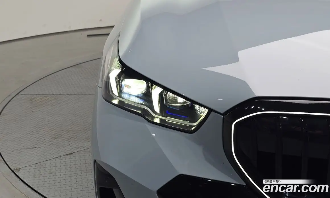 BMW 5 серия 2025 2.0 автомат (гидро), фото 8 BMW 5 серия 2025 2.0 автомат (гидро), фото 8