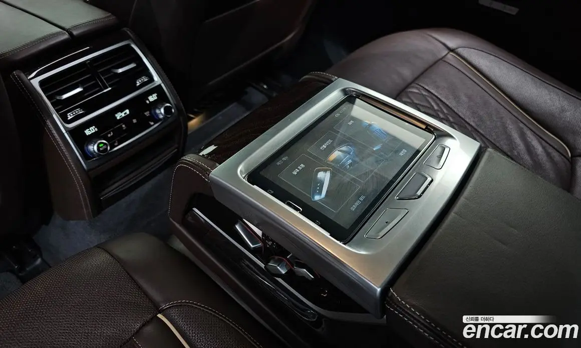 BMW 7 серия 2016 3.0 автомат (гидро), фото 18 BMW 7 серия 2016 3.0 автомат (гидро), фото 18
