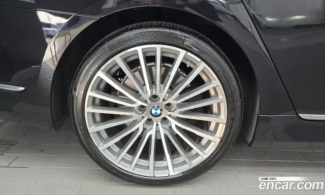 BMW 7 серия 2021 3.0 автомат (гидро), миниатюра 5