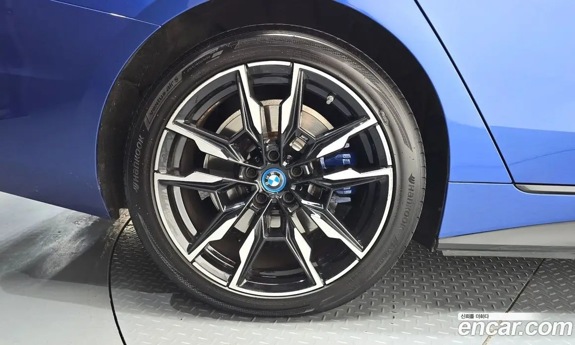 BMW i4 2023 0.2 автомат (гидро), фото 5 BMW i4 2023 0.2 автомат (гидро), фото 5