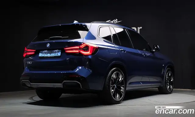 BMW iX3 2025 0.2 автомат (гидро), миниатюра 2