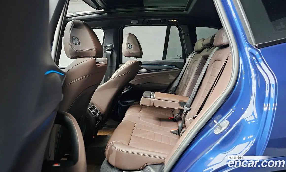 BMW iX3 2025 0.2 автомат (гидро), фото 18