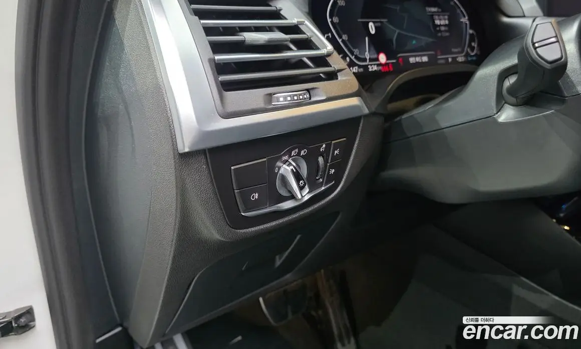 BMW X3 2023 2.0 автомат (гидро), фото 28