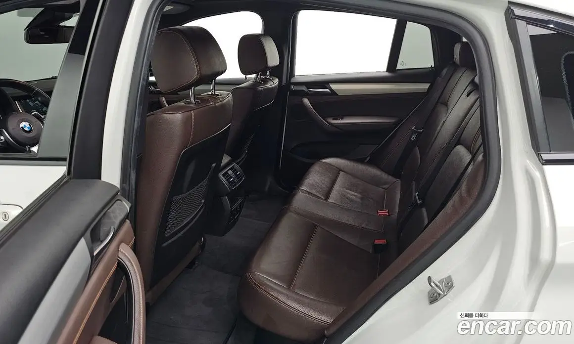 BMW X4 2018 2.0 автомат (гидро), фото 12