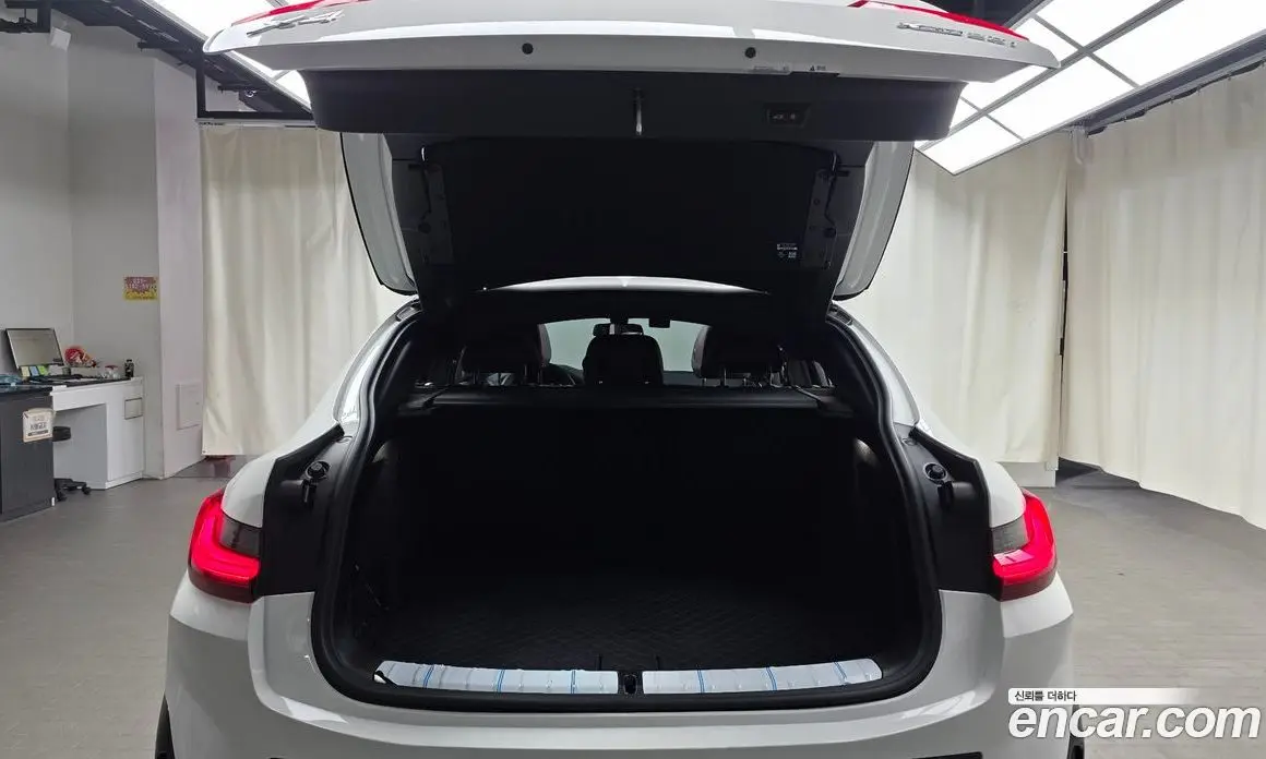 BMW X4 2025 2.0 автомат (гидро), фото 22