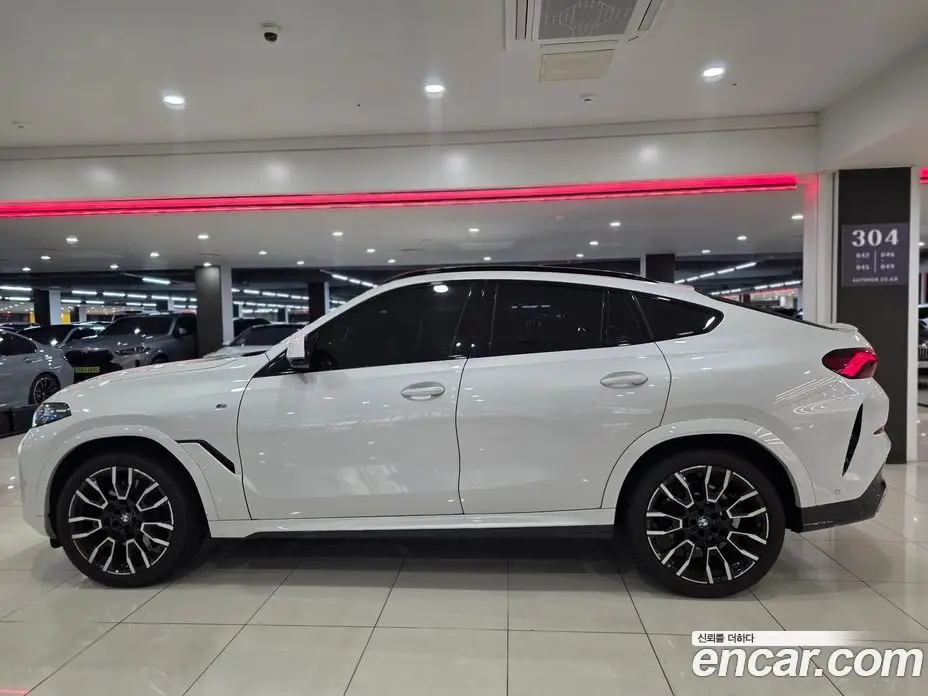 BMW X6 2025 3.0 автомат (гидро), фото 3