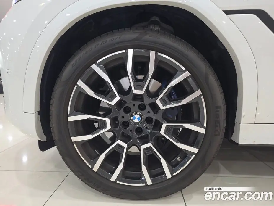 BMW X6 2025 3.0 автомат (гидро), фото 6