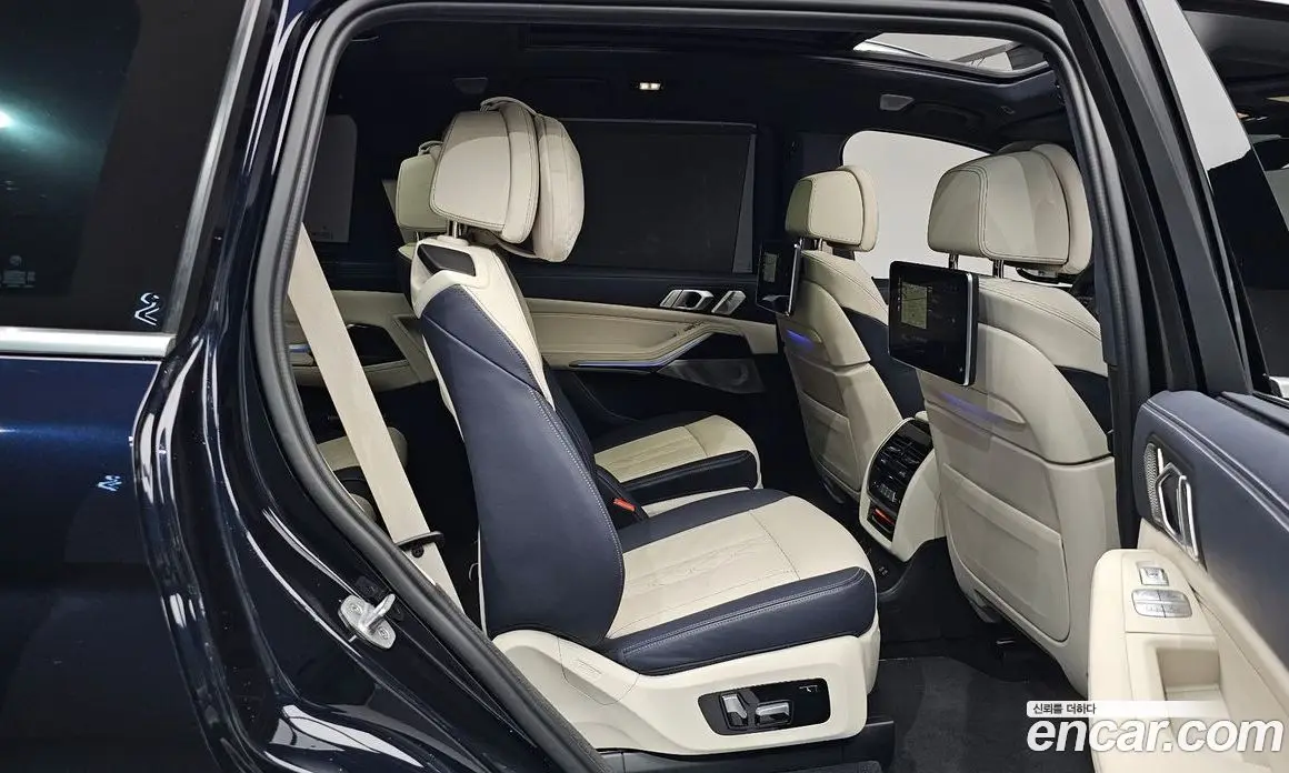 BMW X7 2021 4.4 автомат (гидро), фото 16 BMW X7 2021 4.4 автомат (гидро), фото 16