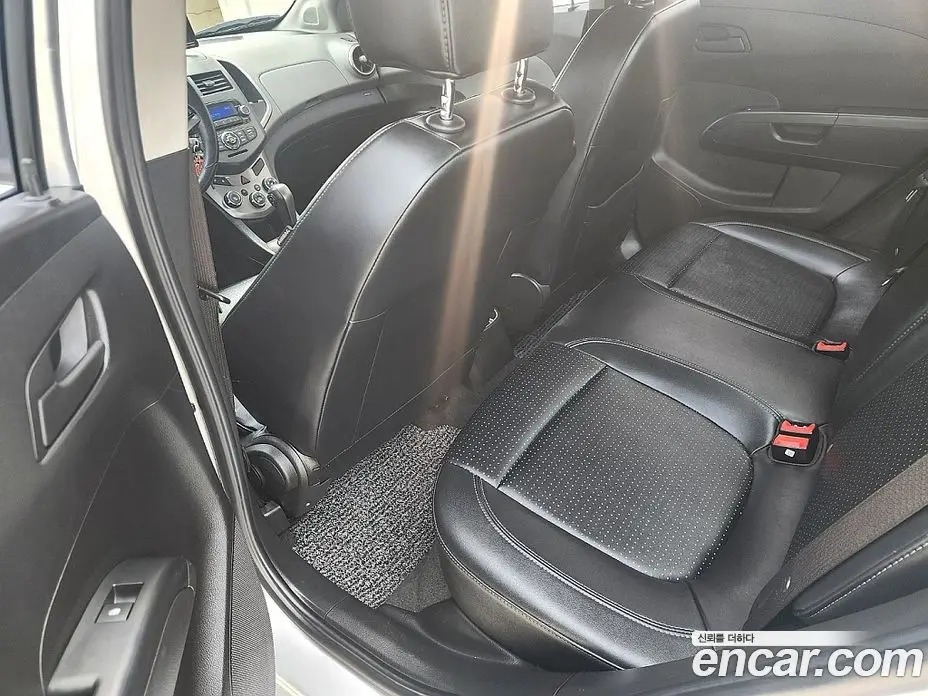 Chevrolet Aveo 2013 1.6 автомат (гидро), фото 16