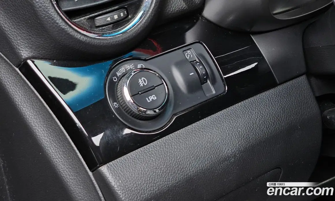 Chevrolet Orlando 2011 2.0 автомат (гидро), фото 14 Chevrolet Orlando 2011 2.0 автомат (гидро), фото 14