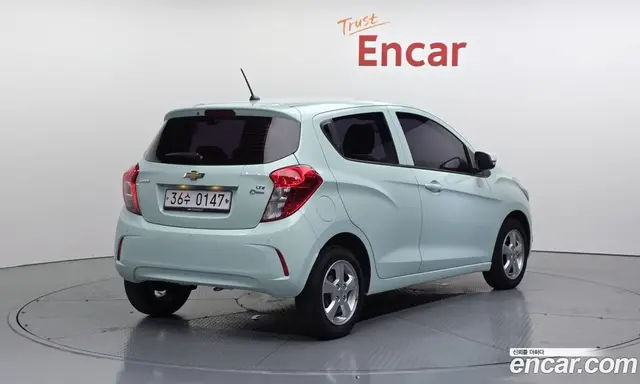 Chevrolet Spark 2016 1.0 автомат (гидро), миниатюра 2