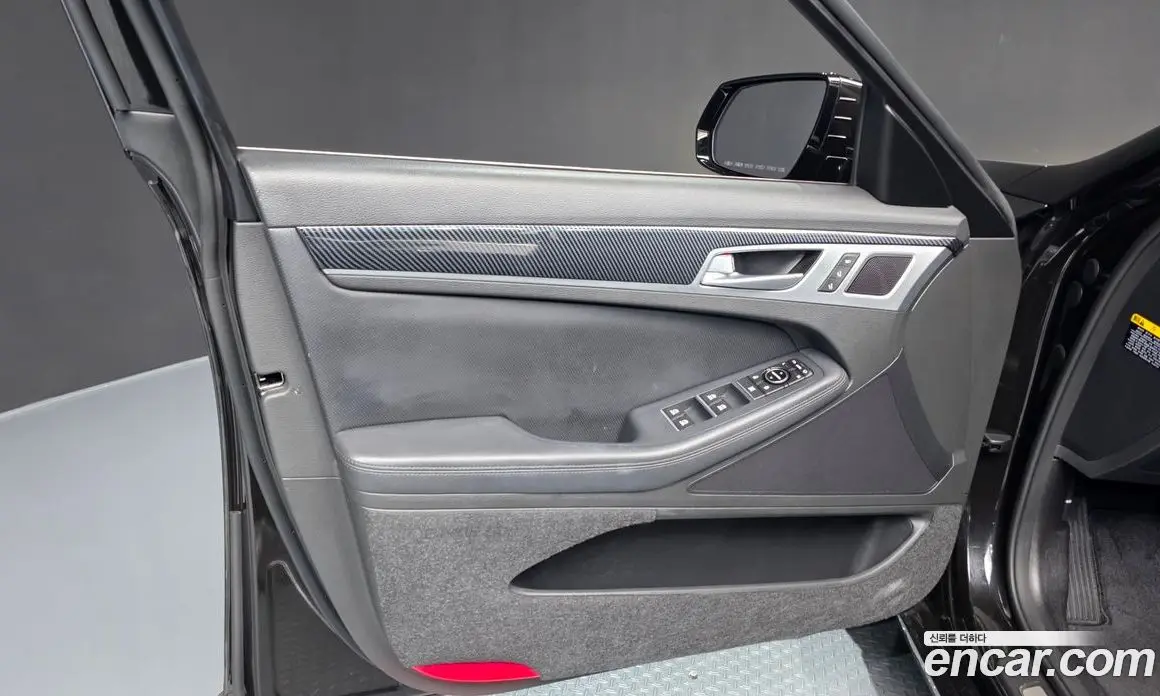Genesis G80 2017 3.3 автомат (гидро), фото 14 Genesis G80 2017 3.3 автомат (гидро), фото 14