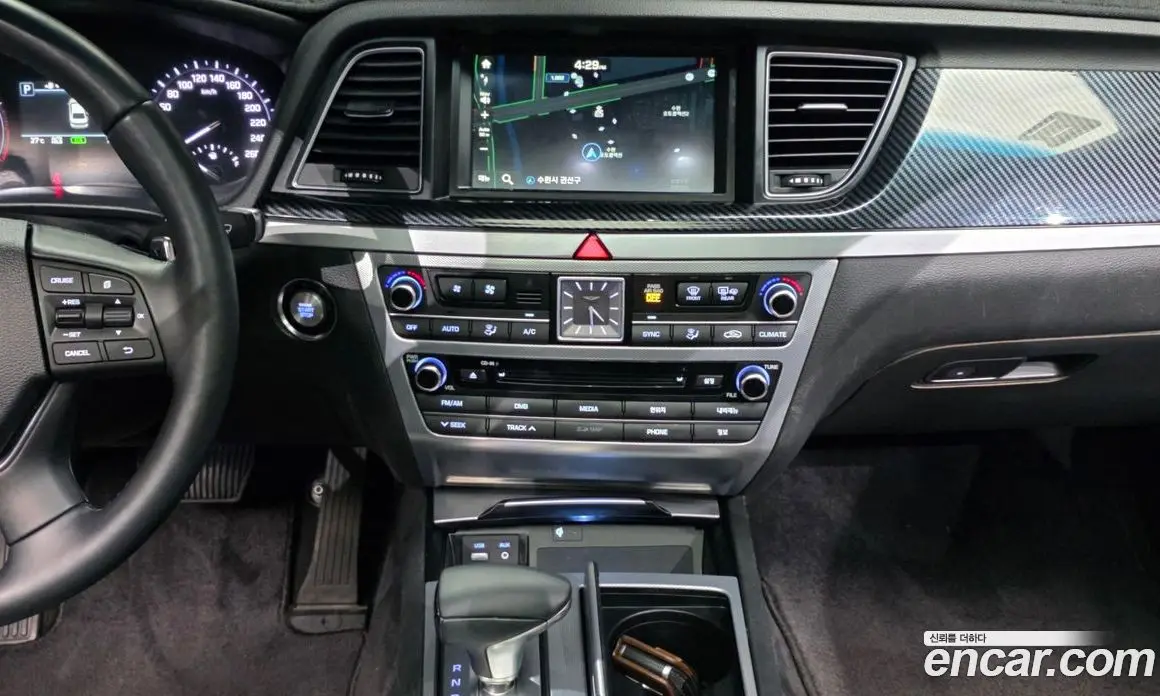 Genesis G80 2017 3.3 автомат (гидро), фото 20 Genesis G80 2017 3.3 автомат (гидро), фото 20