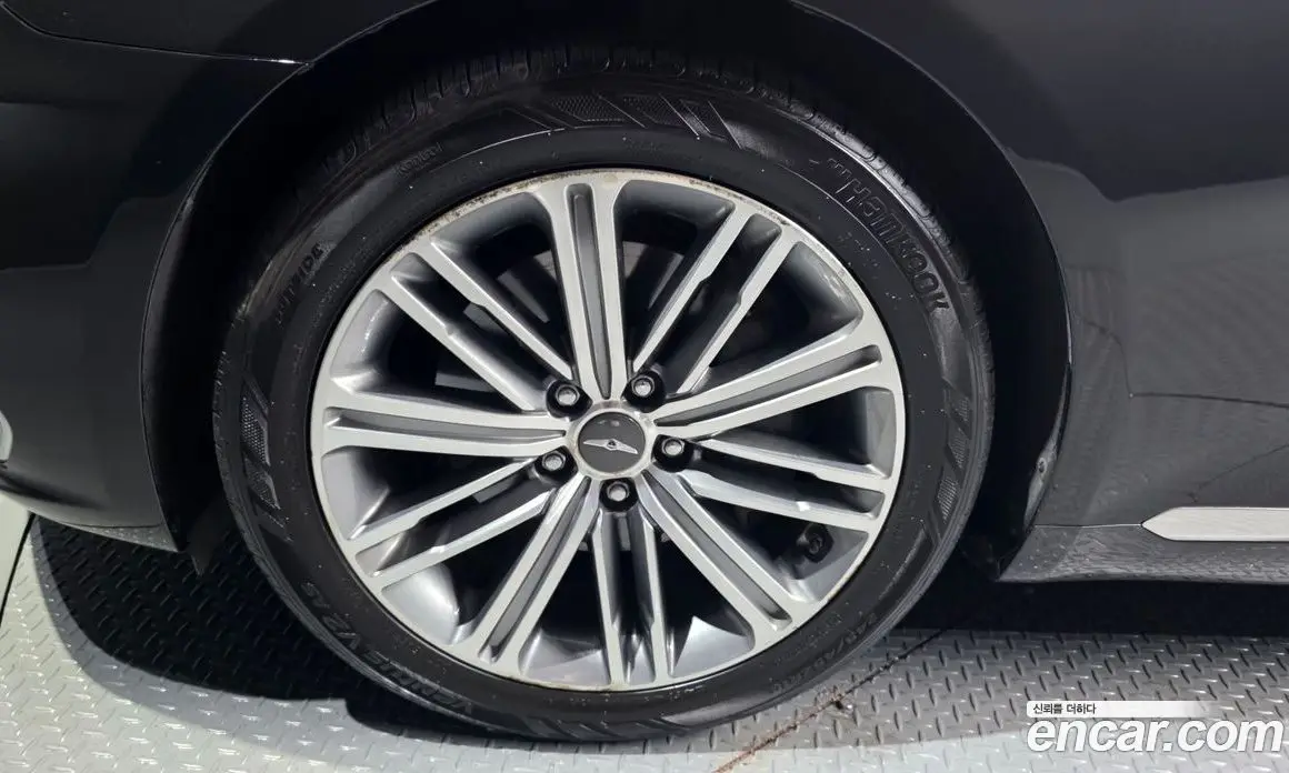 Genesis G80 2017 3.3 автомат (гидро), фото 5 Genesis G80 2017 3.3 автомат (гидро), фото 5
