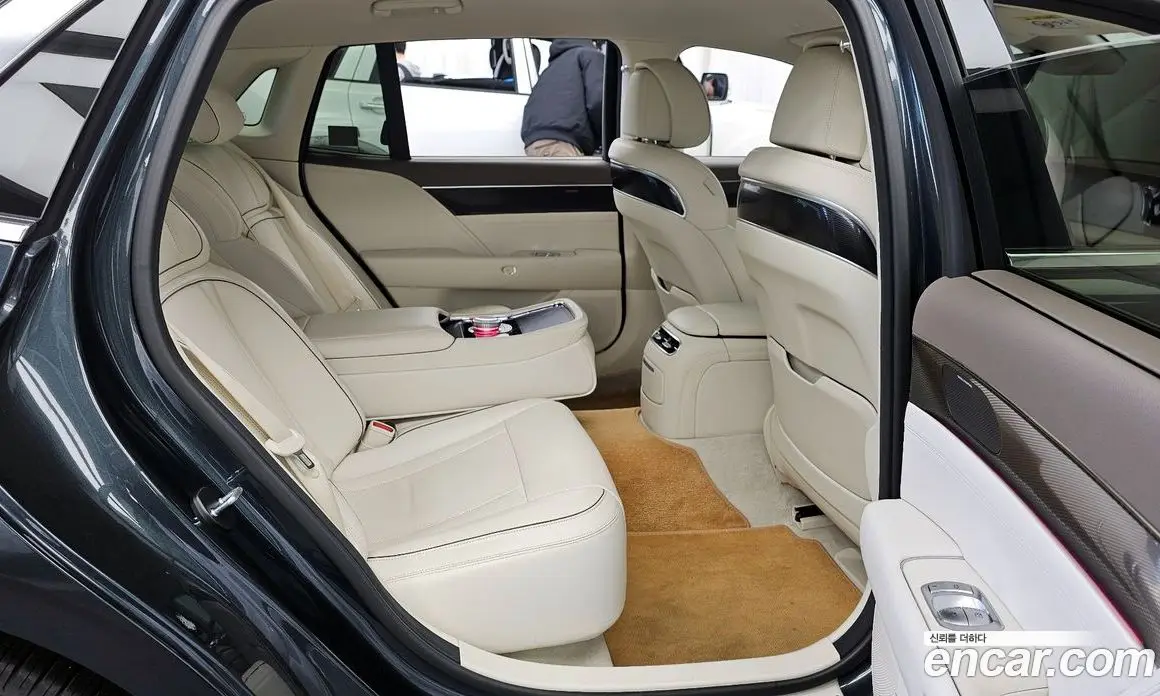 Genesis G90 2023 3.5 автомат (гидро), фото 12 Genesis G90 2023 3.5 автомат (гидро), фото 12