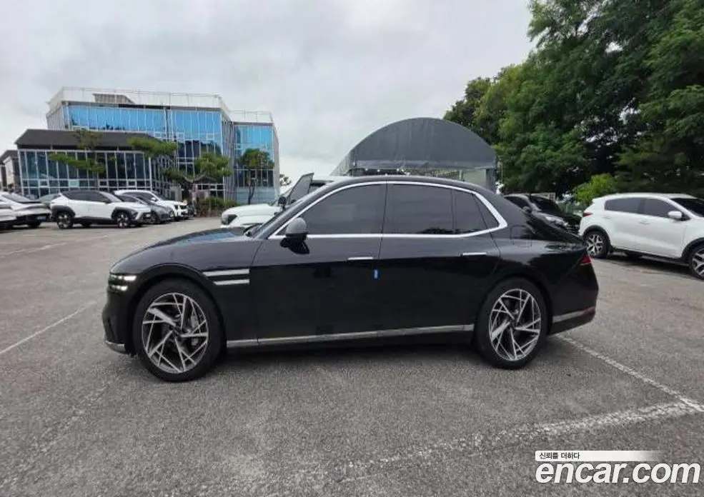Genesis G90 2023 3.5 автомат (гидро), фото 5 Genesis G90 2023 3.5 автомат (гидро), фото 5
