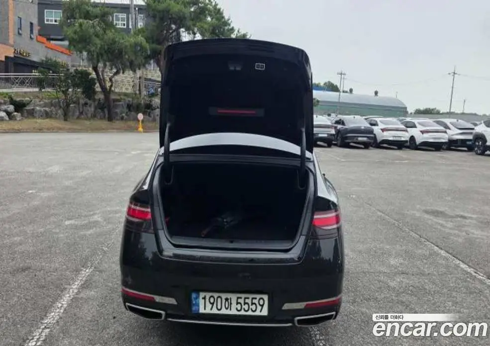 Genesis G90 2023 3.5 автомат (гидро), фото 9 Genesis G90 2023 3.5 автомат (гидро), фото 9