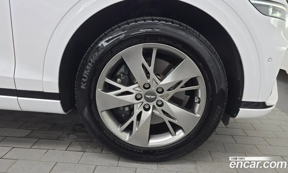 Genesis GV70 2021 2.5 автомат (гидро), фото 7 Genesis GV70 2021 2.5 автомат (гидро), фото 7