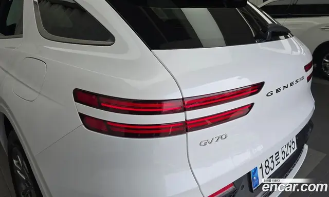 Genesis GV70 2021 2.5 автомат (гидро), миниатюра 9 Genesis GV70 2021 2.5 автомат (гидро), миниатюра 9