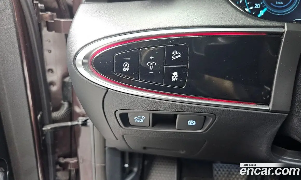 Genesis GV70 2021 2.5 автомат (гидро), фото 25 Genesis GV70 2021 2.5 автомат (гидро), фото 25