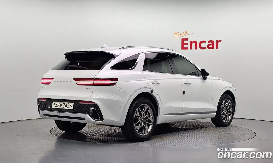 Genesis GV70 2022 2.5 автомат (гидро), фото 2 Genesis GV70 2022 2.5 автомат (гидро), фото 2