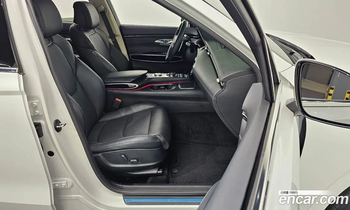 Genesis GV70 2022 2.5 автомат (гидро), фото 13 Genesis GV70 2022 2.5 автомат (гидро), фото 13