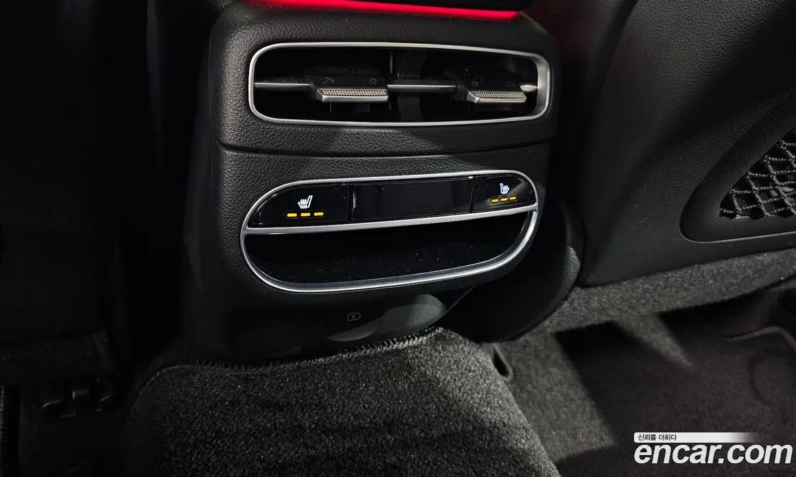 Genesis GV70 2022 2.5 автомат (гидро), фото 25 Genesis GV70 2022 2.5 автомат (гидро), фото 25