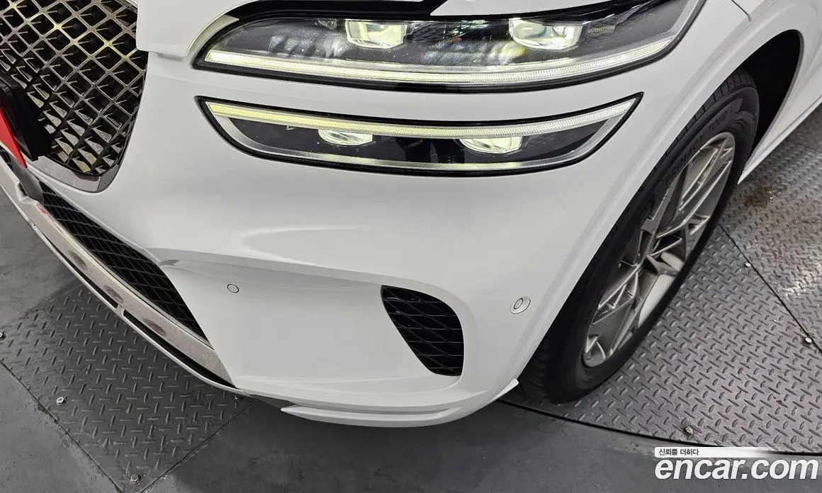 Genesis GV70 2022 2.5 автомат (гидро), фото 8 Genesis GV70 2022 2.5 автомат (гидро), фото 8