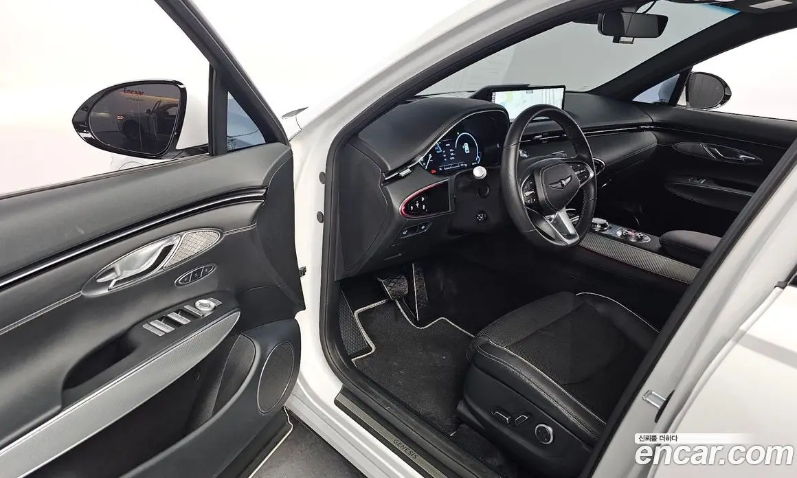 Genesis GV70 2023 2.5 автомат (гидро), фото 17 Genesis GV70 2023 2.5 автомат (гидро), фото 17