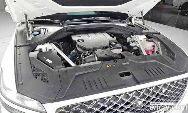Genesis GV70 2023 2.5 автомат (гидро), миниатюра 6 Genesis GV70 2023 2.5 автомат (гидро), миниатюра 6