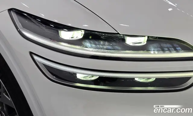Genesis GV70 2024 2.5 автомат (гидро), миниатюра 8 Genesis GV70 2024 2.5 автомат (гидро), миниатюра 8