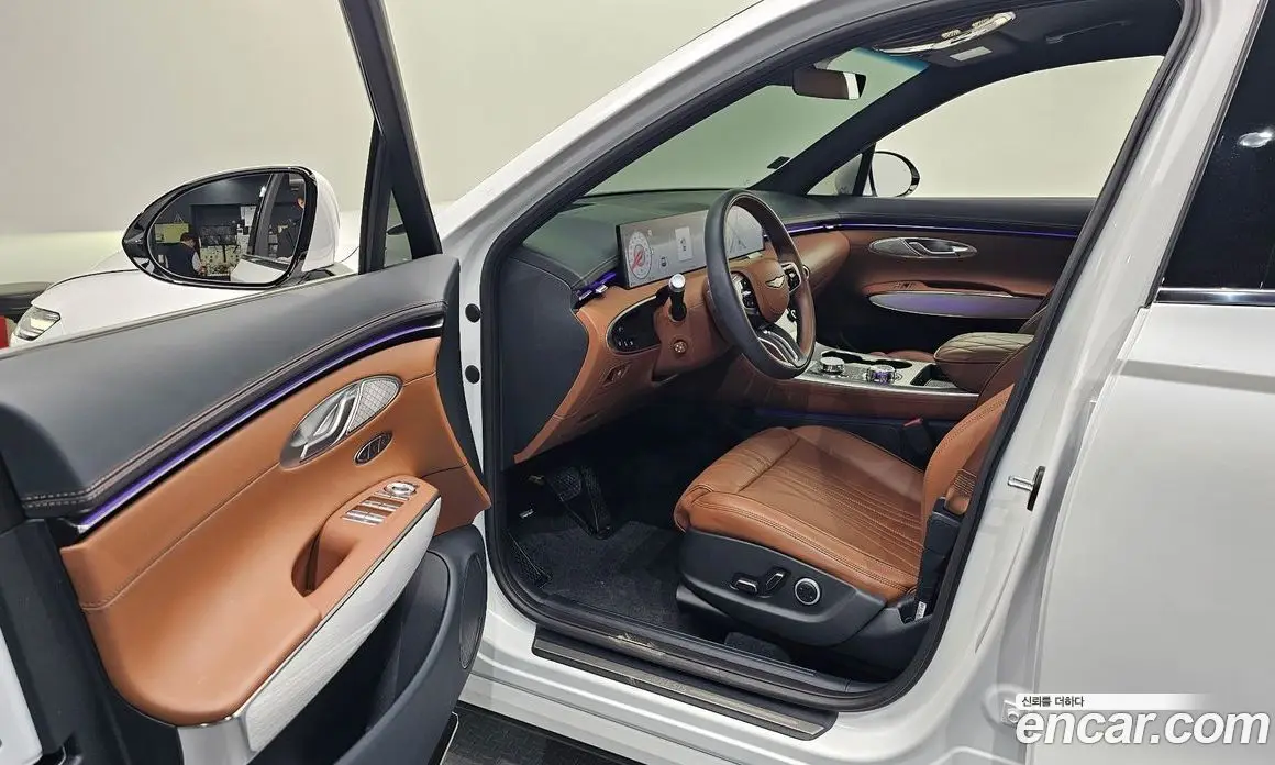 Genesis GV70 2025 2.5 автомат (гидро), фото 13 Genesis GV70 2025 2.5 автомат (гидро), фото 13