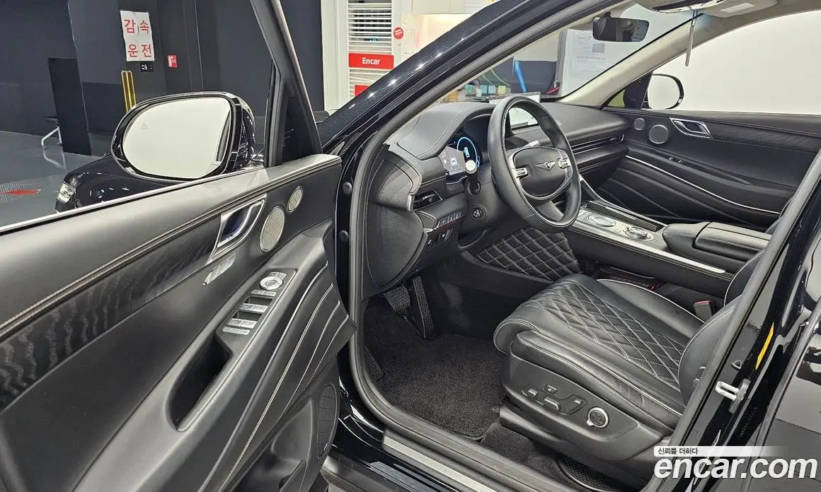 Genesis GV80 2021 2.5 автомат (гидро), фото 10 Genesis GV80 2021 2.5 автомат (гидро), фото 10
