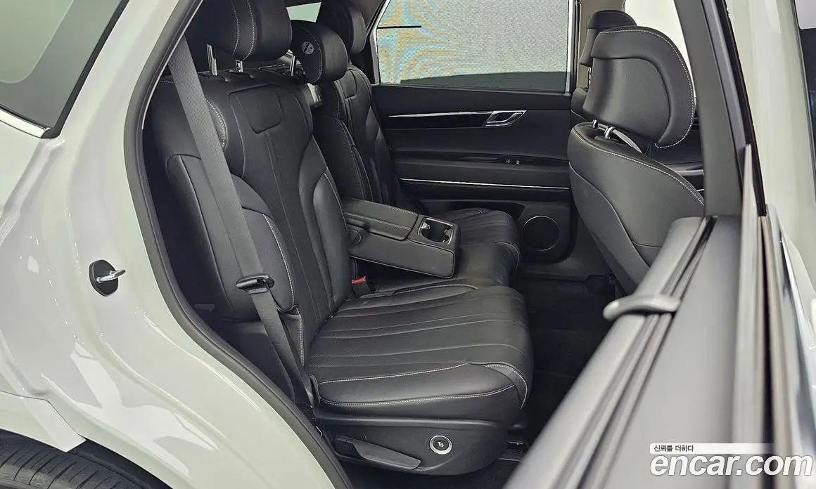 Genesis GV80 2023 2.5 автомат (гидро), фото 17 Genesis GV80 2023 2.5 автомат (гидро), фото 17