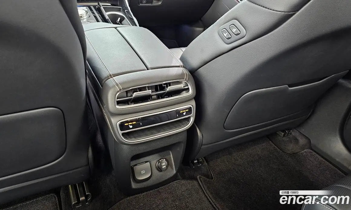 Genesis GV80 2023 2.5 автомат (гидро), фото 28 Genesis GV80 2023 2.5 автомат (гидро), фото 28
