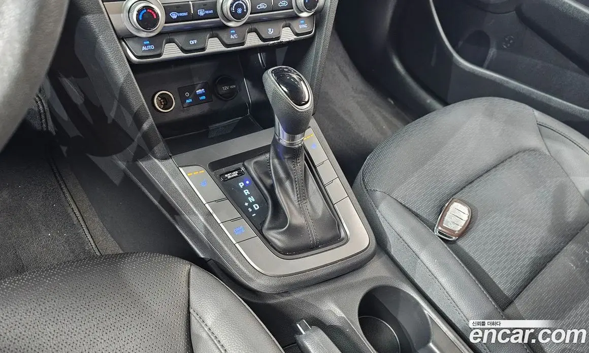 Hyundai Avante 2019 1.6 автомат (гидро), фото 11