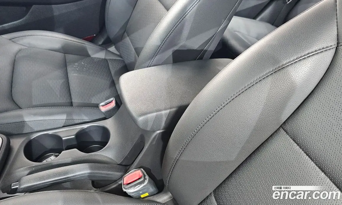 Hyundai Avante 2019 1.6 автомат (гидро), фото 27