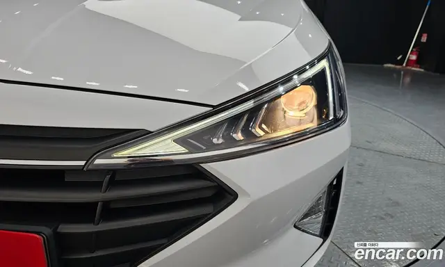 Hyundai Avante 2019 1.6 автомат (гидро), миниатюра 7