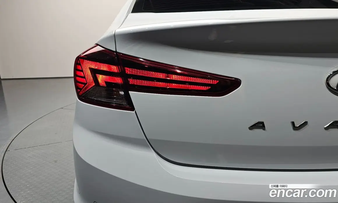 Hyundai Avante 2019 1.6 автомат (гидро), фото 8